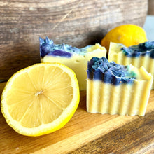 Lade das Bild in den Galerie-Viewer, Olivenöl-Seife "Olas de Limón"